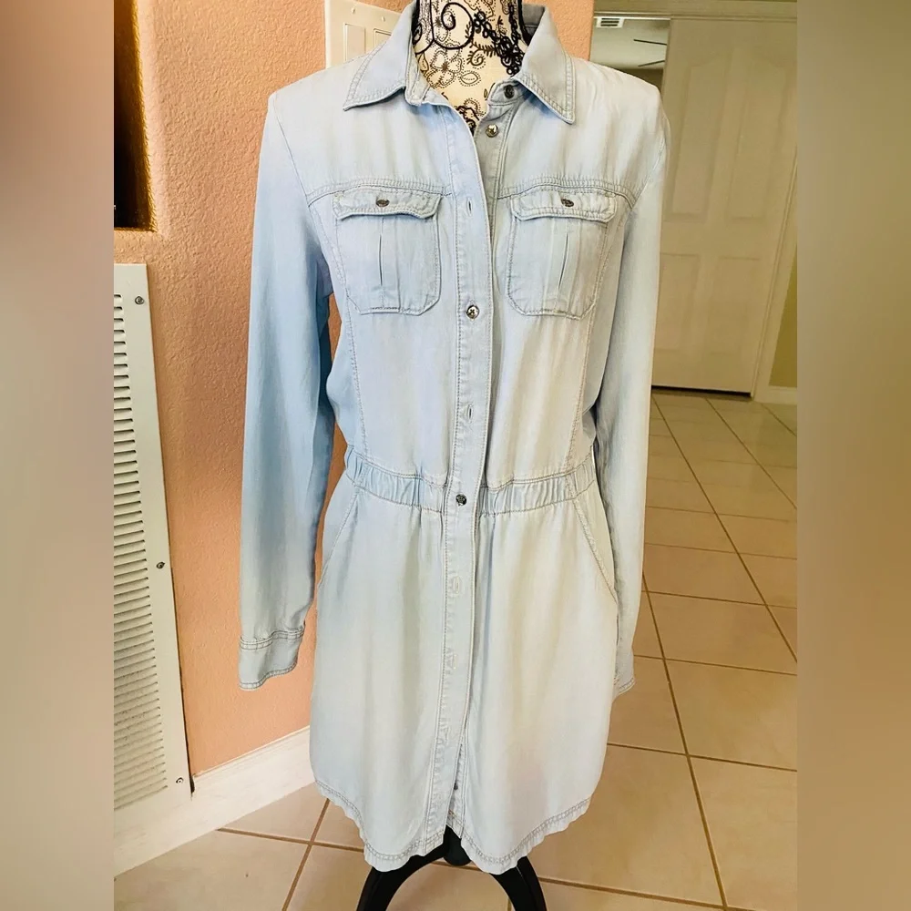 Guess Light Blue Denim dress - Picture 2 of 12